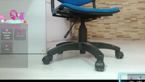 Snapshot of mrskatty chatting on October 1, 12:54 pm Tell me Katty online show from October 1, 12:54 pm