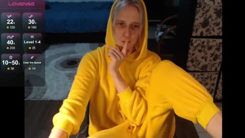 Snapshot of mrsluck chatting on January 26, 6:27 pm Sasha online show from January 26, 6:27 pm