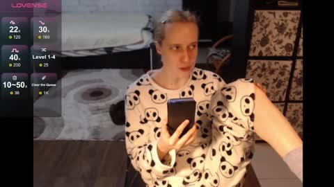 Snapshot of mrsluck chatting on February 23, 7:12 pm Sasha online show from February 23, 7:12 pm