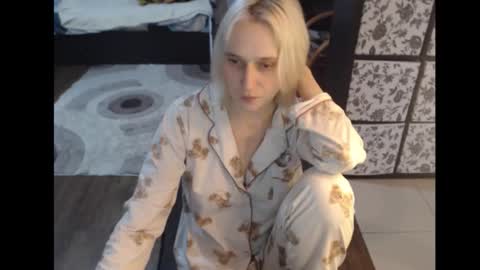 Sasha online show from November 13, 9:30 am