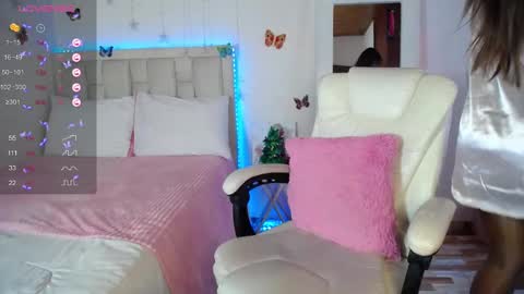 Tania online show from December 21, 8:10 pm