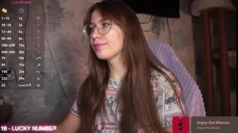 Snapshot of ms_allison chatting on October 31, 2:21 pm Allison online show from October 31, 2:21 pm