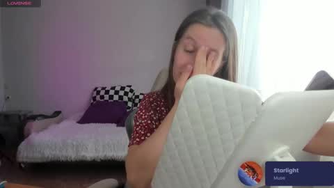 Snapshot of ms_allison chatting on February 18, 11:55 am Allison online show from February 18, 11:55 am