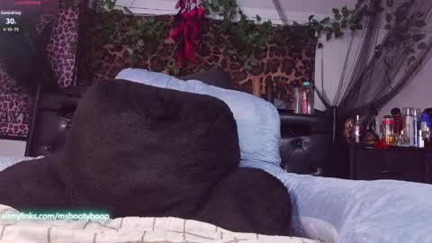 Ms Booty Boop online show from April 2, 5:27 am