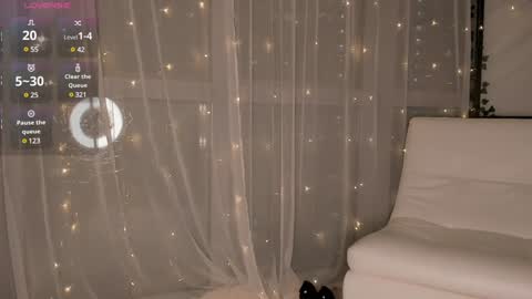 Snapshot of ms_elizabethqueen chatting on January 27, 3:18 pm Elizabeth online show from January 27, 3:18 pm