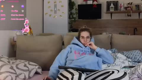 Ms ForYOU online show from January 17, 4:17 am