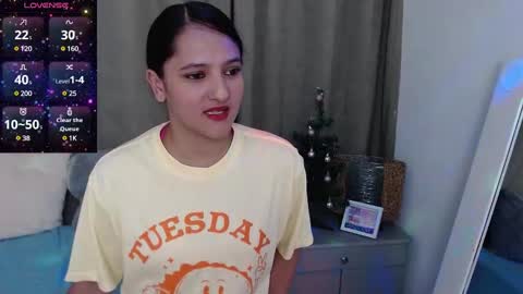 Snapshot of ms_valentina_01 chatting on December 27, 11:53 pm Valentina online show from December 27, 11:53 pm