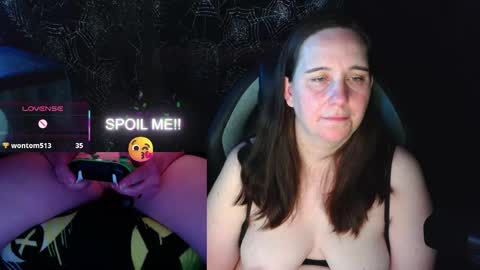 MsGamerGirl69 online show from April 30, 5:56 am
