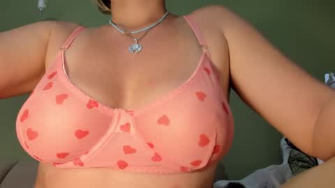 MsPurrfectLove online show from February 14, 3:47 pm