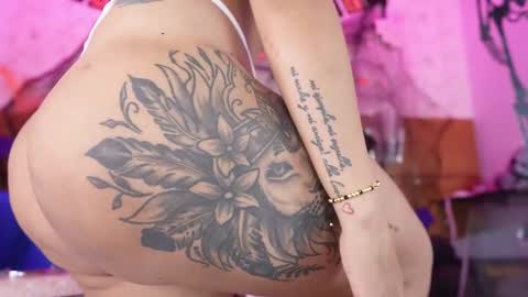 Snapshot of mssburbuja chatting on October 23, 3:12 am Manuela online show from October 23, 3:12 am