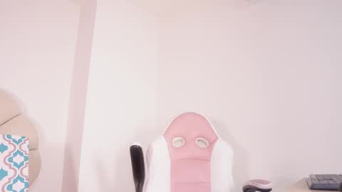 Snapshot of mssburbuja chatting on October 28, 3:12 am Manuela online show from October 28, 3:12 am