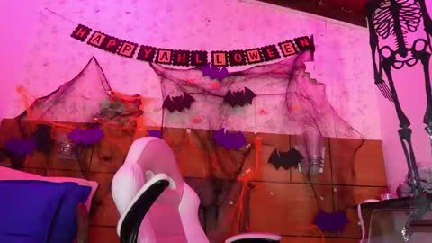 Snapshot of mssburbuja chatting on October 24, 3:24 am Manuela online show from October 24, 3:24 am