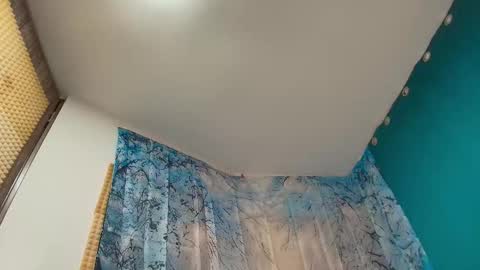 msspaola online show from March 21, 5:01 am