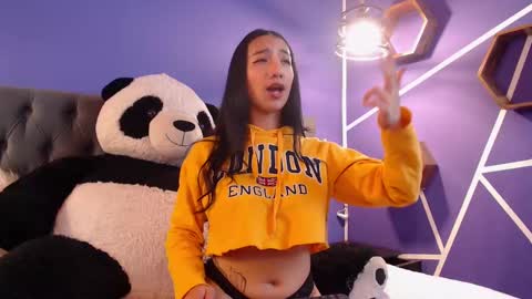 Mulan Fox New account online show from January 3, 5:31 pm