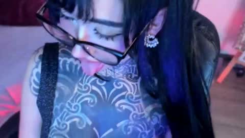 blackmuse online show from November 8, 1:32 am