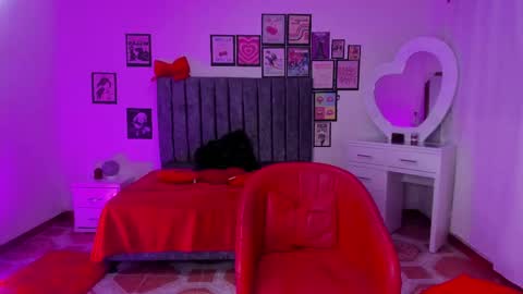 mushi_ online show from May 27, 1:57 am