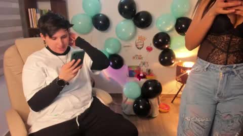 Snapshot of musicayluna chatting on March 6, 5:03 am VALENTINA Luna  online show from March 6, 5:03 am