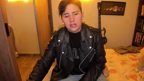 Snapshot of musicayluna chatting on November 1, 4:38 am VALENTINA Luna  online show from November 1, 4:38 am