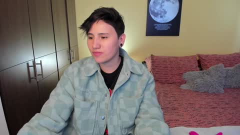 Snapshot of musicayluna chatting on January 18, 12:46 am VALENTINA Luna  online show from January 18, 12:46 am