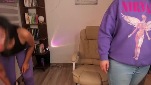 Snapshot of musicayluna chatting on February 22, 3:45 am VALENTINA Luna  online show from February 22, 3:45 am