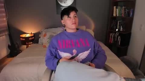 Snapshot of musicayluna chatting on September 30, 2:50 am VALENTINA Luna  online show from September 30, 2:50 am