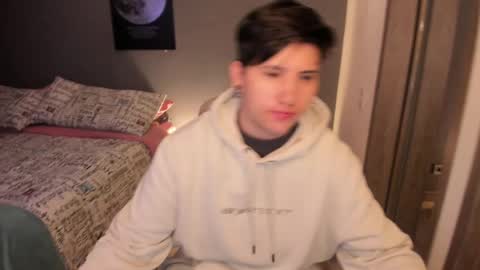 Snapshot of musicayluna chatting on March 2, 10:37 am VALENTINA Luna  online show from March 2, 10:37 am