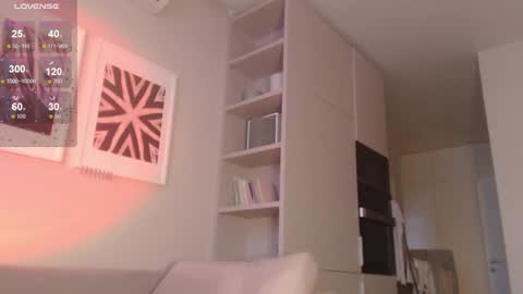 Snapshot of my_hannah chatting on December 15, 7:02 am Hannah welcome online show from December 15, 7:02 am