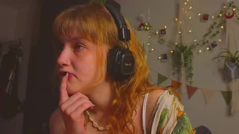 Snapshot of my_parisss chatting on September 23, 12:53 am PARIS online show from September 23, 12:53 am