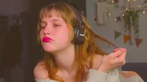 Snapshot of my_parisss chatting on October 23, 10:38 pm PARIS online show from October 23, 10:38 pm