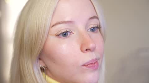 STELLA  Im here today online show from December 2, 3:45 pm
