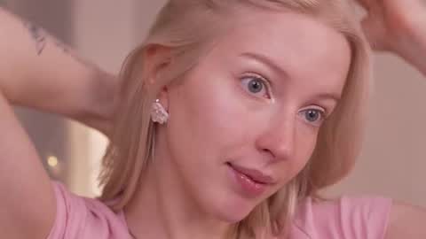 STELLA  Im here today online show from March 1, 3:49 pm