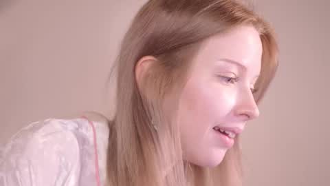 STELLA  Im here today online show from September 24, 3:44 pm