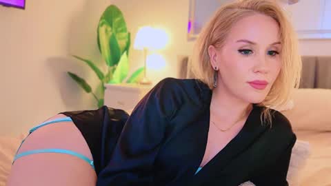 Mya-be Yours P online show from June 3, 9:20 pm