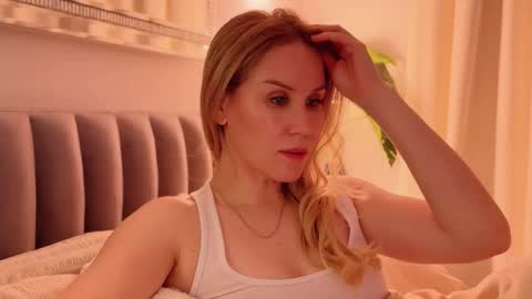 Mya-be Yours P online show from February 2, 10:42 pm