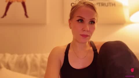 Mya-be Yours P online show from November 6, 12:49 am