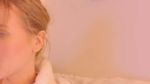 Mya-be Yours P online show from January 3, 9:26 pm