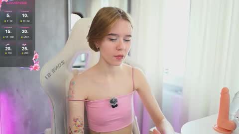 Lana online show from March 7, 8:10 am