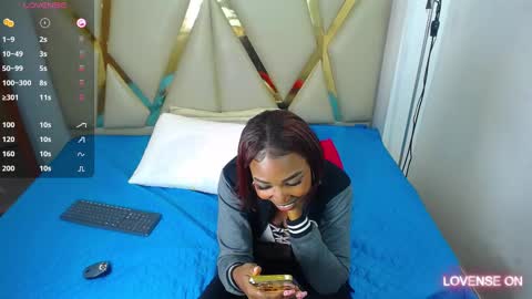 Snapshot of myblackdope_ chatting on February 19, 1:06 pm Samanta online show from February 19, 1:06 pm