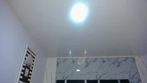 Snapshot of mychell_ch chatting on January 17, 2:39 pm mychell_ch online show from January 17, 2:39 pm