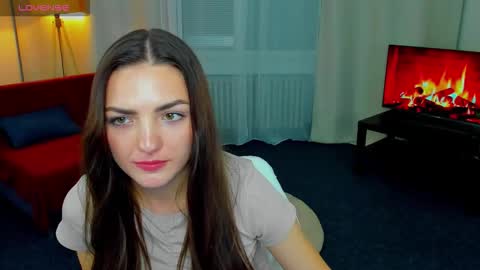 Ella online show from October 7, 11:53 pm