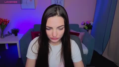 Ella online show from October 2, 3:00 am