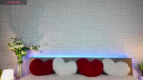 Ella online show from September 24, 5:23 pm