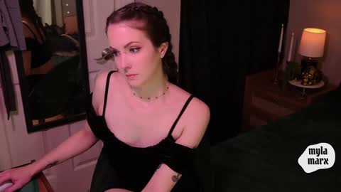 Snapshot of myla_marx chatting on February 7, 6:45 am Myla Marx online show from February 7, 6:45 am