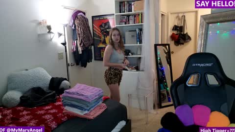 mymaryangel online show from December 4, 4:54 am