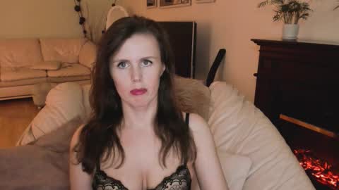 Snapshot of mysophiee chatting on September 19, 9:47 pm mysophiee online show from September 19, 9:47 pm