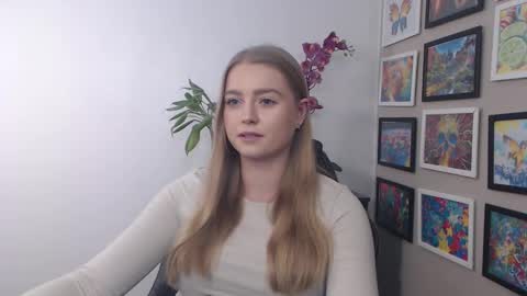 Erica online show from December 3, 1:10 pm