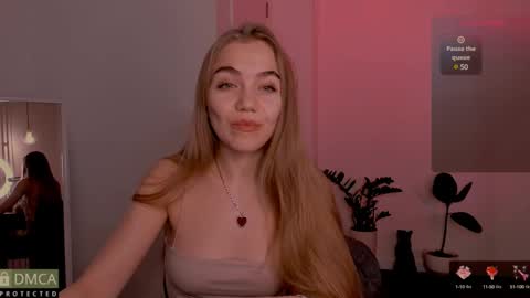 Snapshot of mysteryy_ chatting on March 2, 8:57 pm Michelle Endlessly love and support you here every night online show from March 2, 8:57 pm