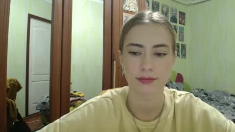 Emelie online show from October 7, 12:04 am