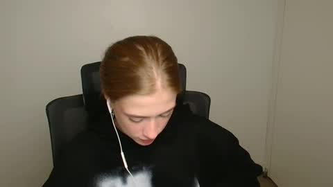 Emelie online show from October 18, 11:13 am