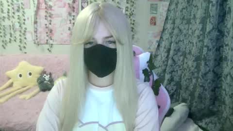 mysticyumiko online show from February 4, 6:00 pm